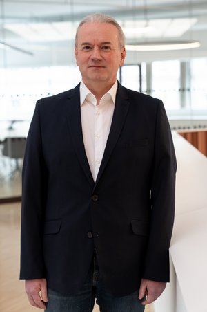 Portrait_ICT-Harald_Tauderer__20_von_29_